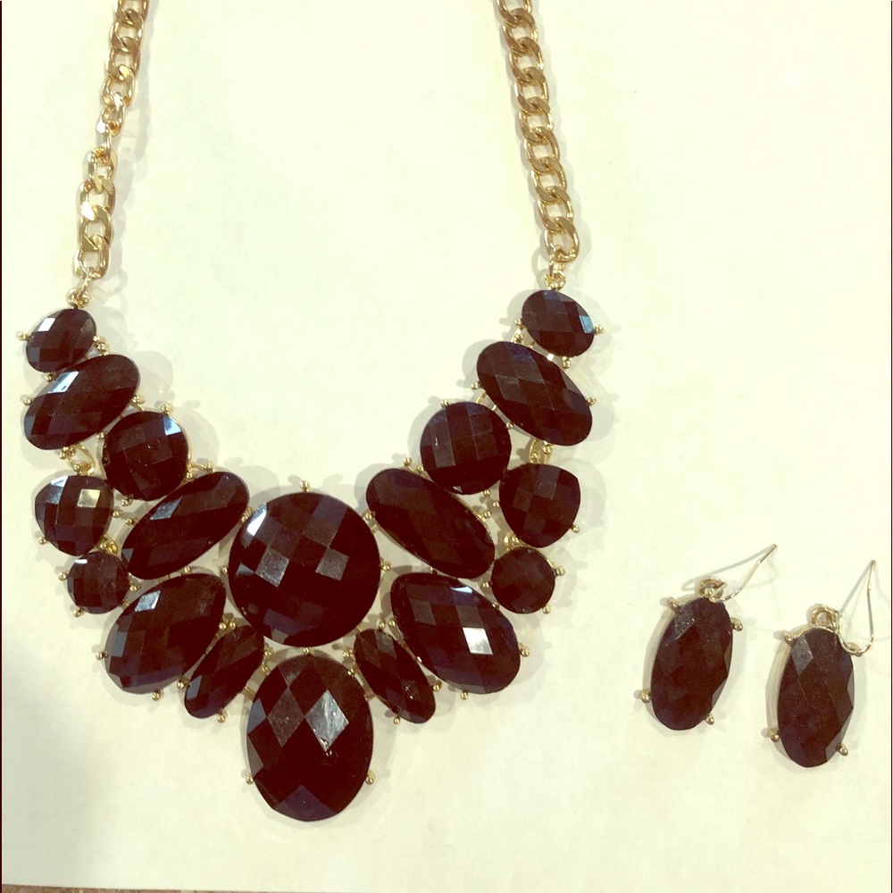 Chico’s necklace and earrings set